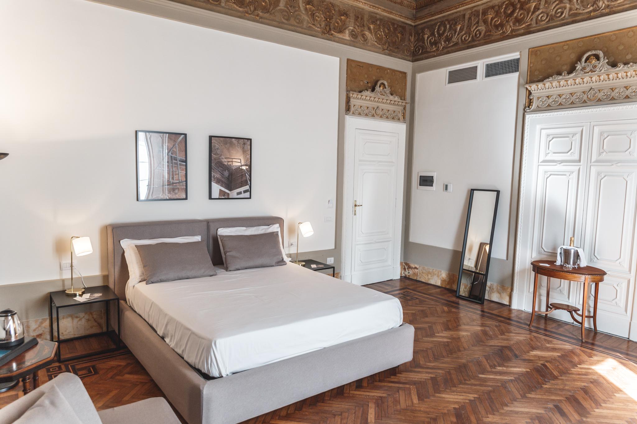 Relais Della Porta Hotel Naples Exterior photo