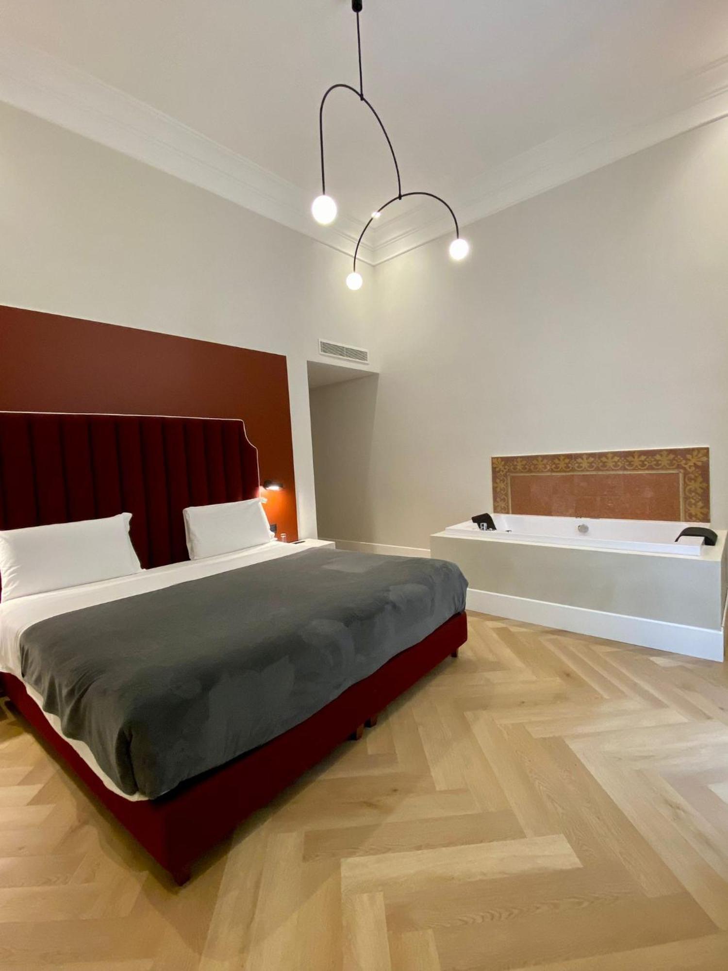 Relais Della Porta Hotel Naples Exterior photo