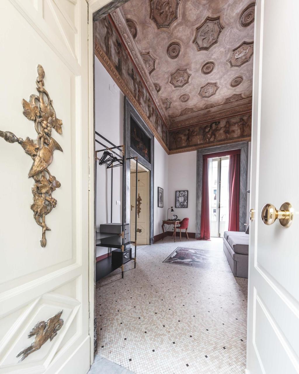Relais Della Porta Hotel Naples Exterior photo